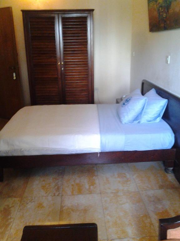 Hotel Georgia Accra Buitenkant foto