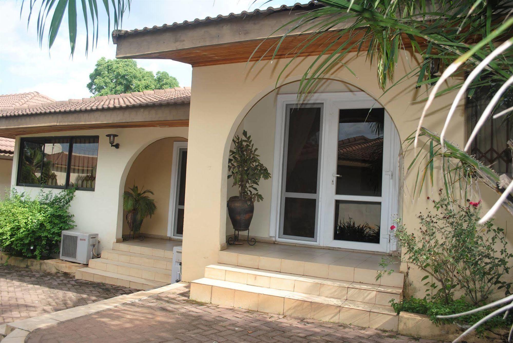 Hotel Georgia Accra Buitenkant foto