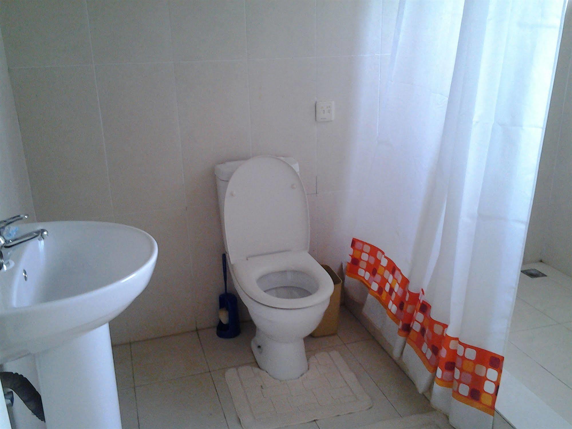 Hotel Georgia Accra Buitenkant foto