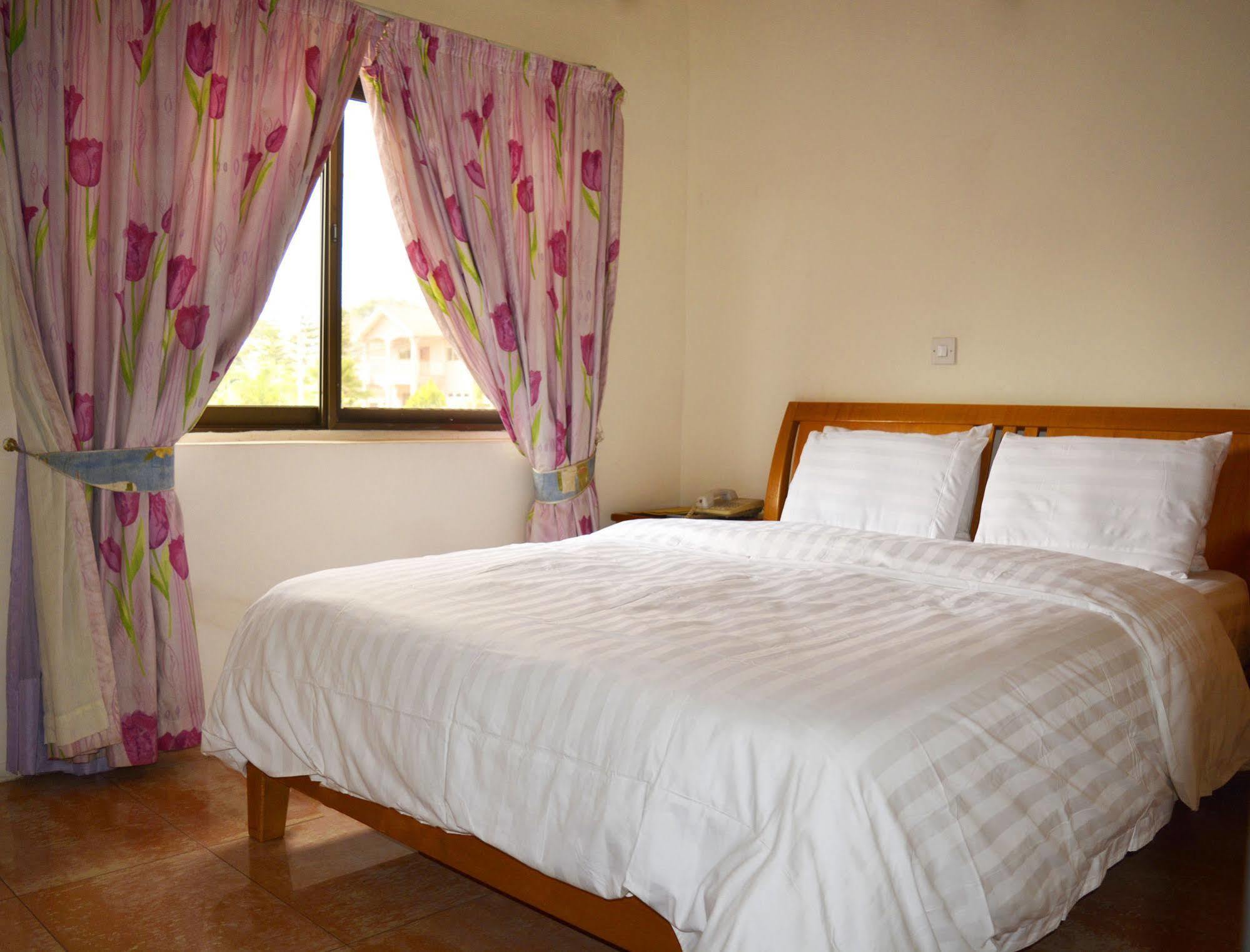 Hotel Georgia Accra Buitenkant foto