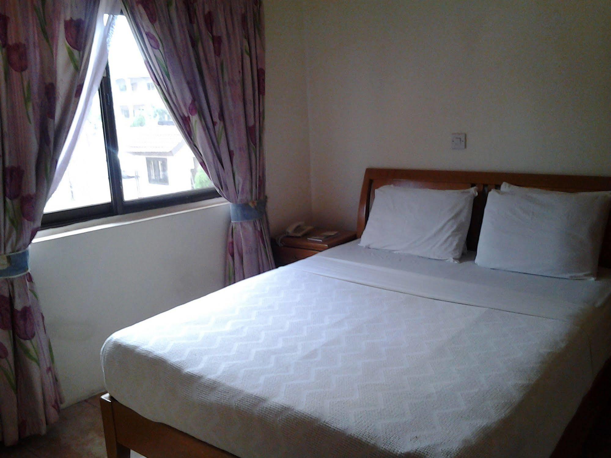 Hotel Georgia Accra Buitenkant foto