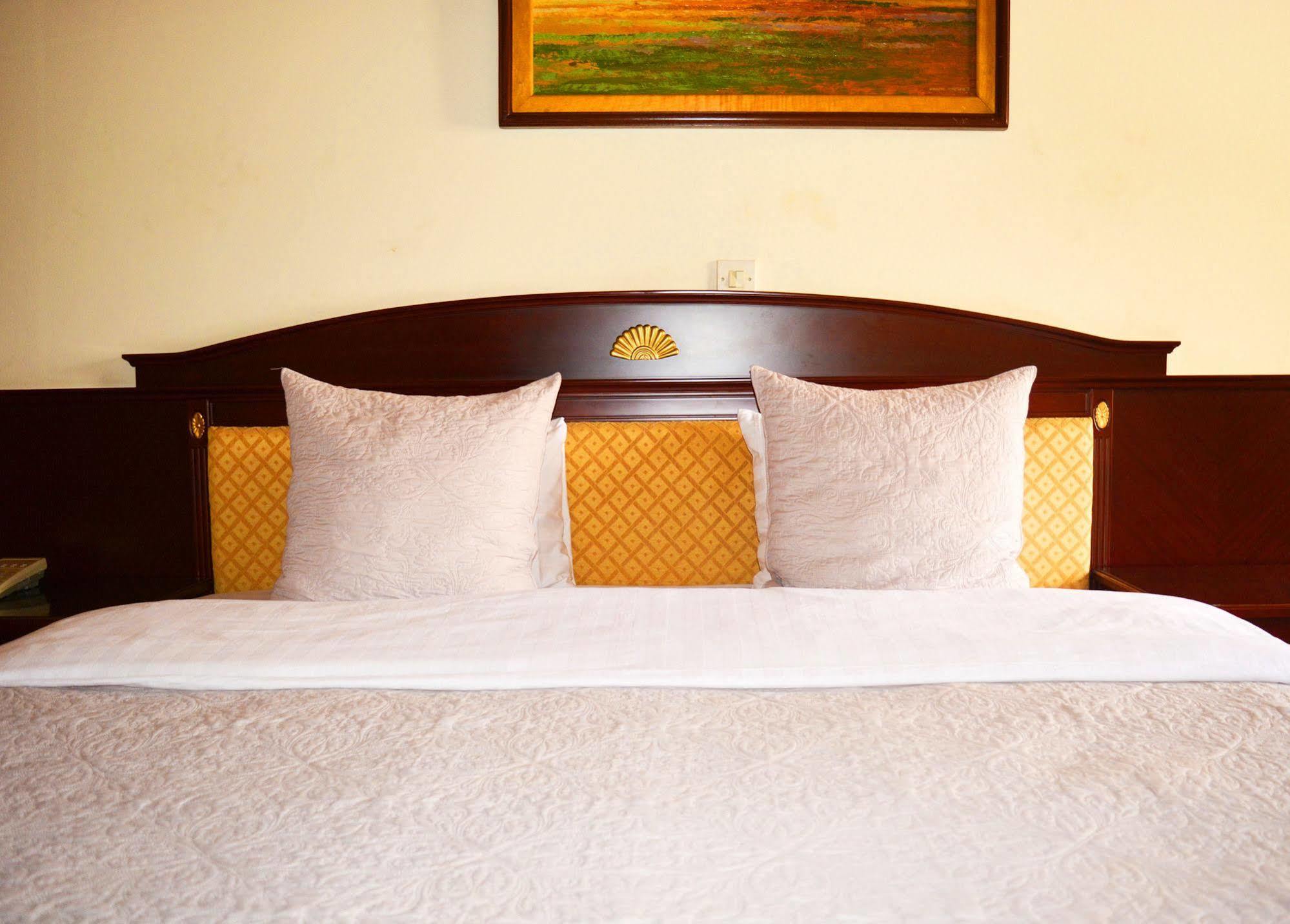 Hotel Georgia Accra Buitenkant foto