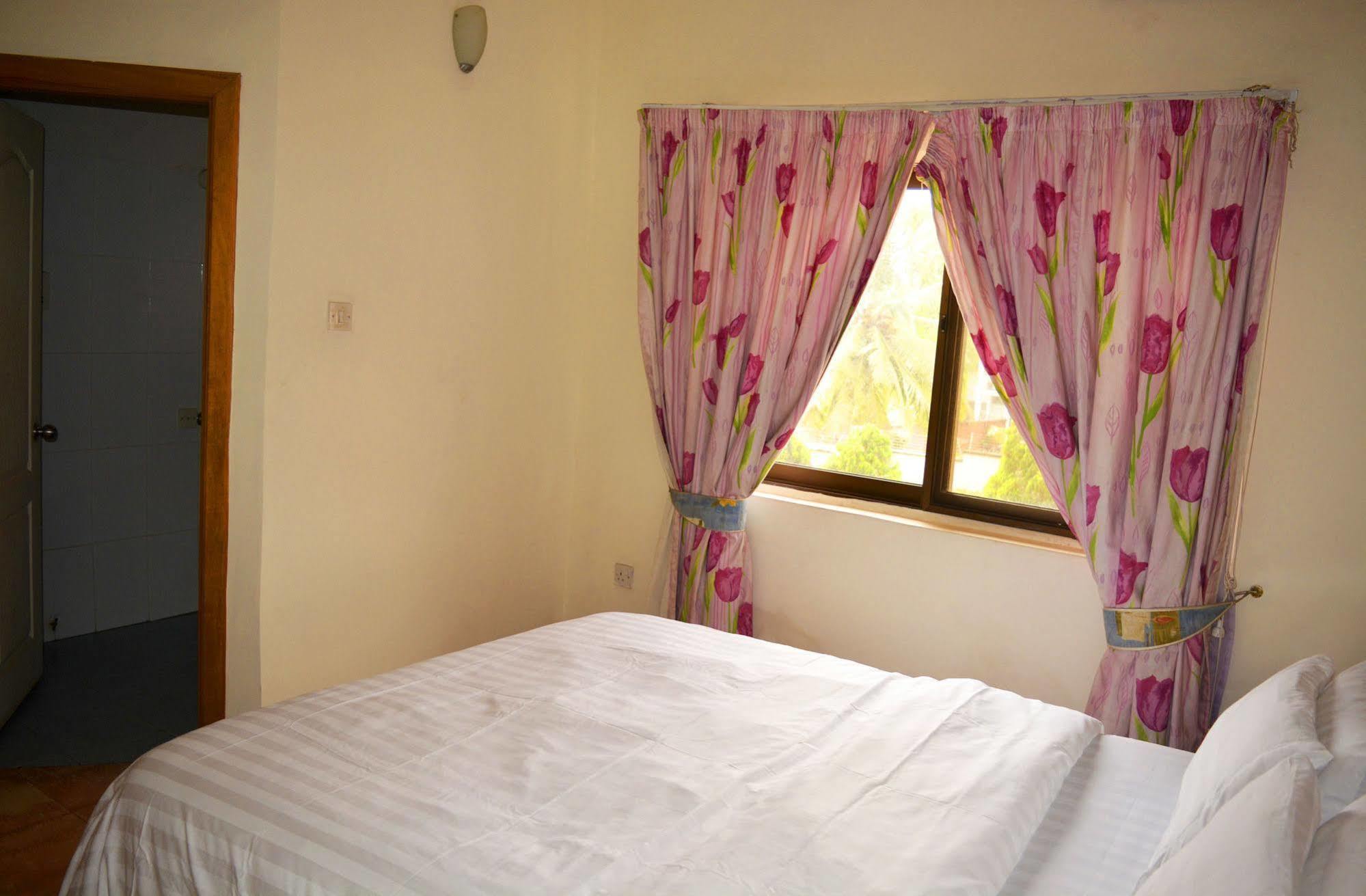 Hotel Georgia Accra Buitenkant foto